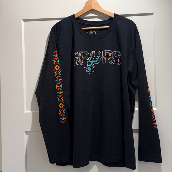 San Antonio Spurs Printed Long Sleeve Tee in Size XXL - Picture 4 of 8